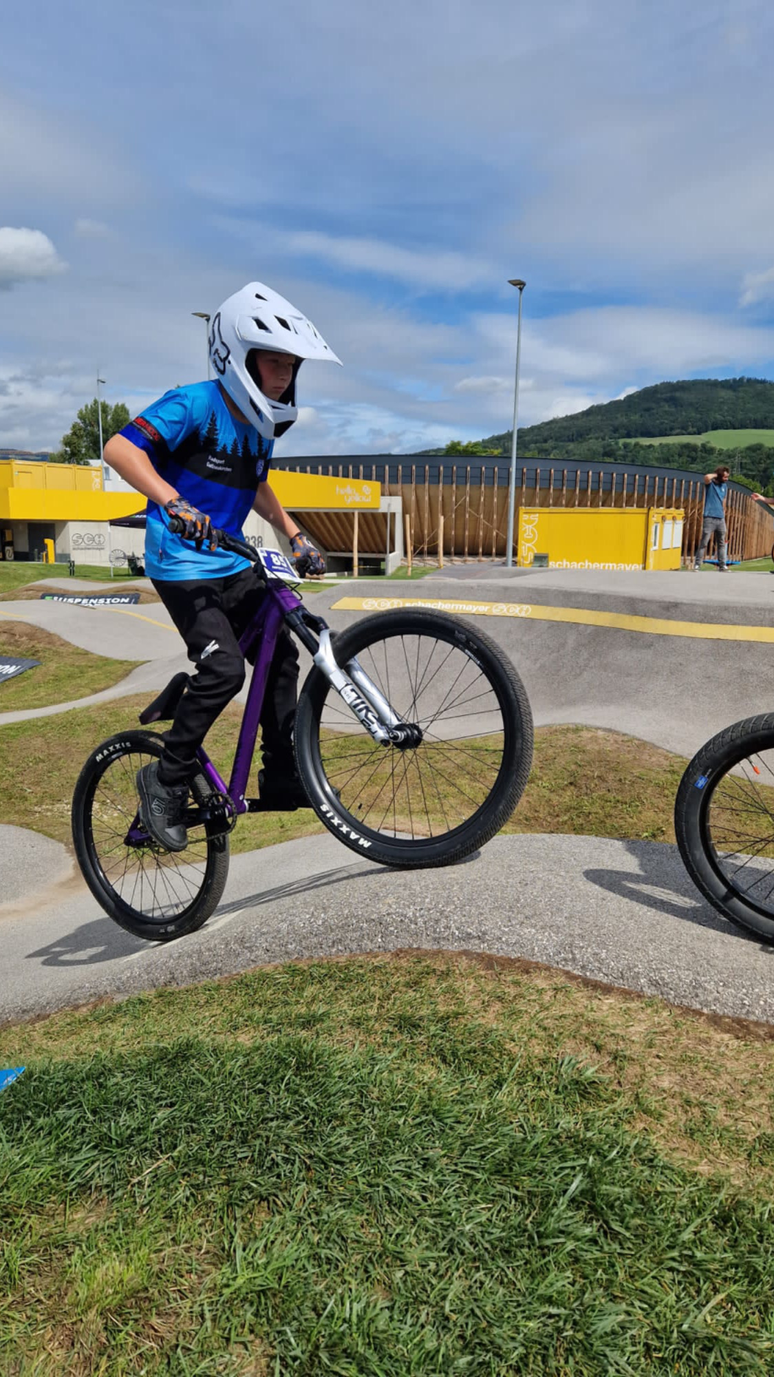 5110989A-F83B-49D9-B17E-7CFF26E766A3